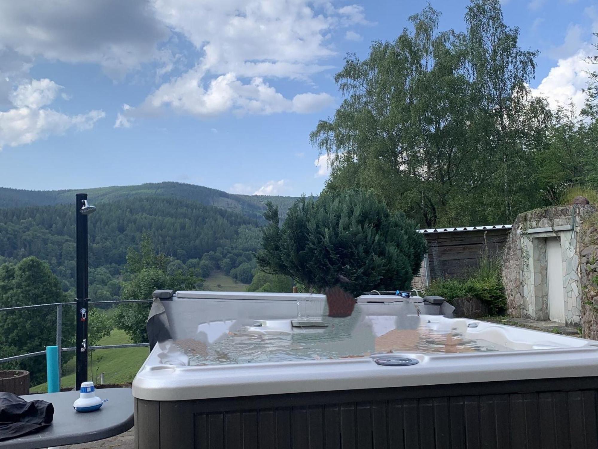 Majestic Holiday Home With Jacuzzi Unterschonau ภายนอก รูปภาพ